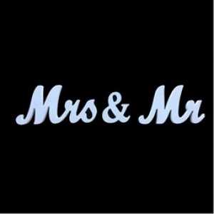 Mr & Mrs - Wooden Sign